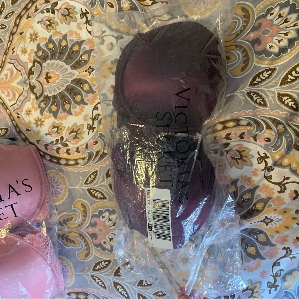 Pink Victoria secret snap front bra lace back - Picture 5 of 9